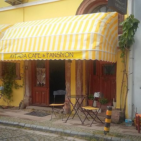 Ayfada Cafe & Pension Айвалык Экстерьер фото