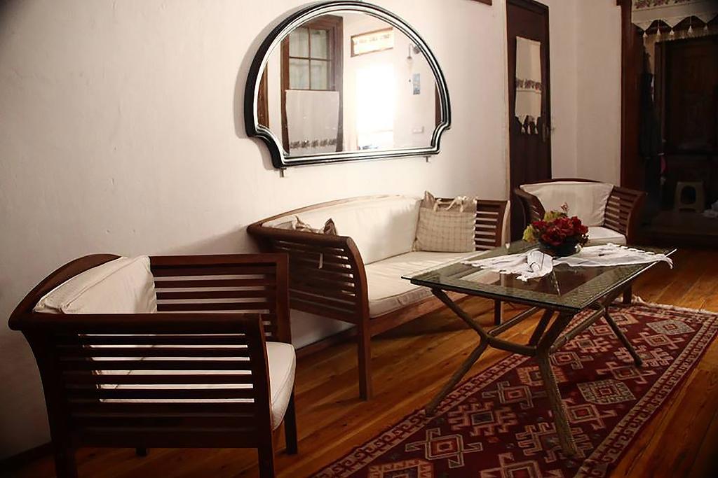 Ayfada Cafe & Pension Айвалык Экстерьер фото